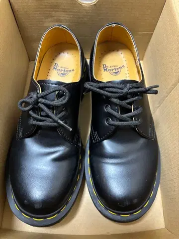 닥터마틴 Dr.Martens 여성용 23cm