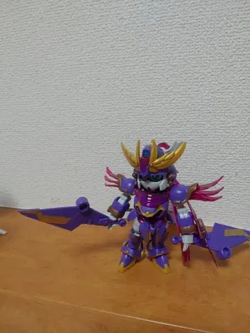 SD건담 크로스 실루엣 F91 완성품 상품 동시 300엔 할인