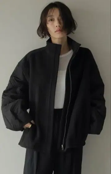 ETRE TOKYO 레이어드 자카드 블루종