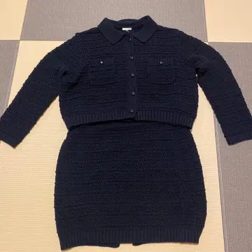 GU 새상품 택 포함 부클 니트 자켓 스커트 세트