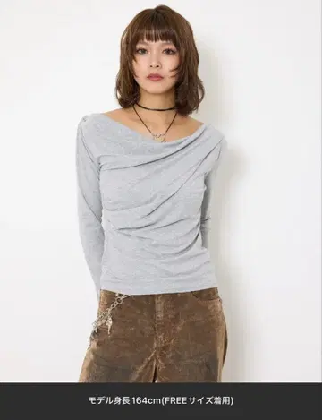 SLY 오프숄더 컷 상의