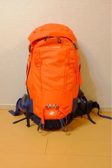 마무트 트라이온 스파인 50