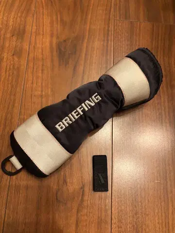 브리핑 헤드커버 유틸리티 UT 블랙 실버