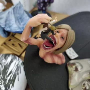 진격의 거인 피규어