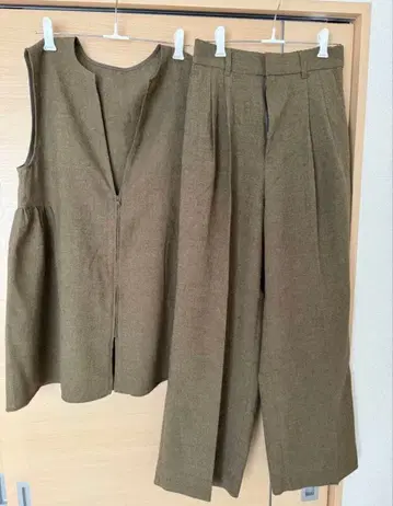 LOWRYSFARM 홉색 베스트 와이드 팬츠 세트