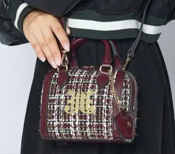 [ jouetie/쥬에티 ] 하트 참 부착 JJ 트위드 미니 보스턴 백