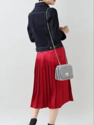 새상품급 오닐 오브 더블린 플리츠 스커트