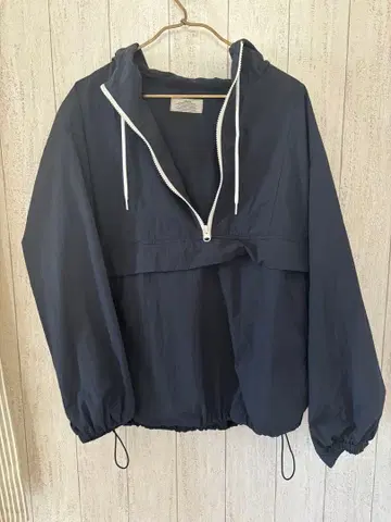 저널 스탠다드 풀오버 점퍼