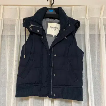 Abercrombie & Fitch 다운 베스트 후드 부착 L