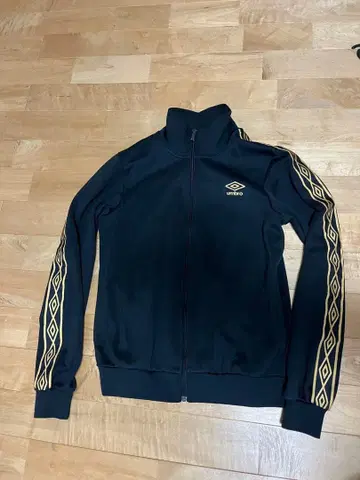 umbro 블랙 트랙 자켓