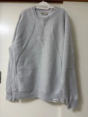 samples 박스 로고 맨투맨