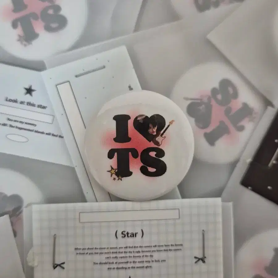 Taesan pin badge boynextdoor unofficial goods Boynextdoor poca