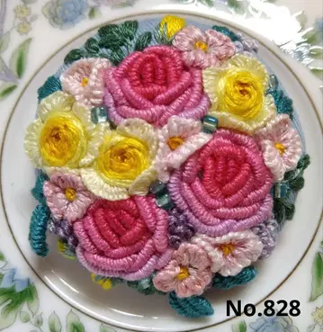 No.828 자수 브로치 핸드메이드 5cm