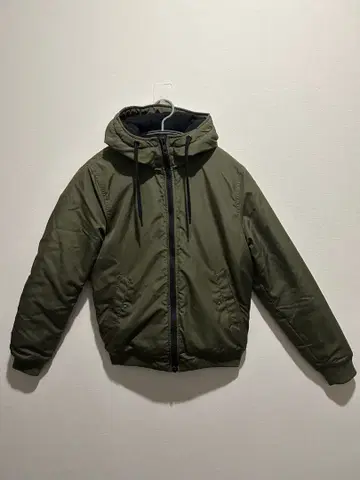 H&M 에이치앤엠 다운 자켓 S 카키 그린