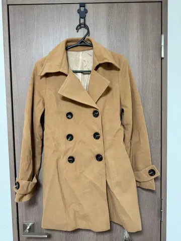 카멜 더블 브레스트 트렌치코트 F 사이즈