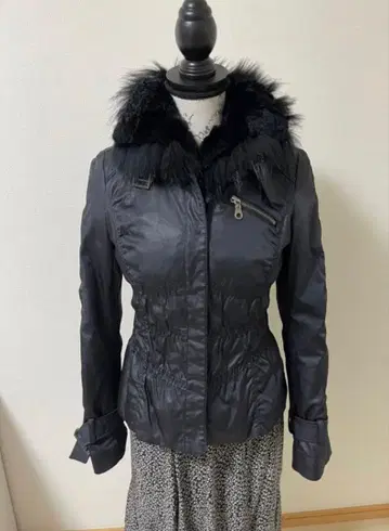 프라지르 퍼 포함 자켓 블랙 사이즈 38 ( M )