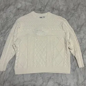 아디다스 오리지널스 케이블 로고 니트 L 사이즈