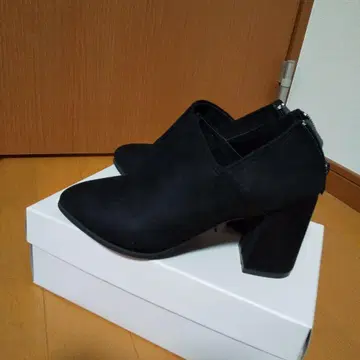 부티 스틸레토 블랙 지퍼 포함