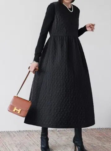 엘프 랭크 퀼팅 원피스 블랙