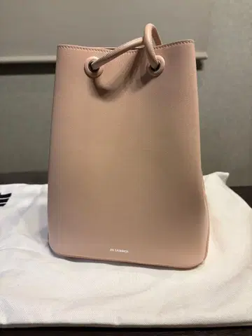 JIL SANDER 베이지 버킷 숄더백