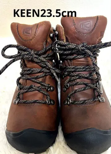 KEEN 브라운 가죽 등산화 23.5cm