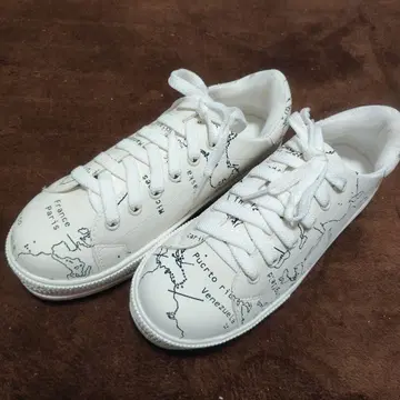 antiqua 맵 패턴 스니커즈