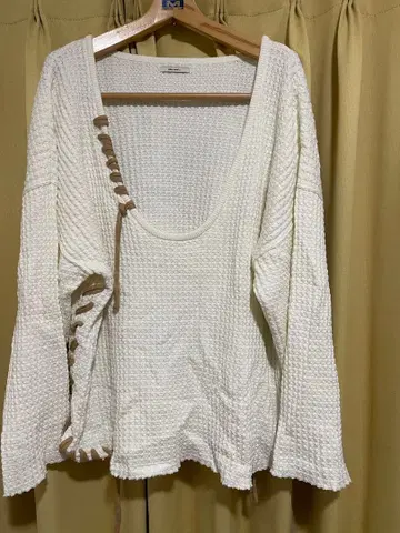 Niko and 티라상 프로듀스 니트 와플 풀오버 L 사이즈