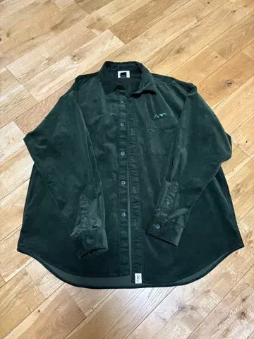 새상품급 마나스태쉬 남성용 다크 그린 코듀로이 긴팔 셔츠