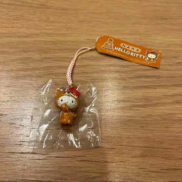 나라 한정판 헬로키티 스트랩