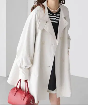 본르씰 2way 백 요크 볼륨 슬리브 숏 트렌치코트