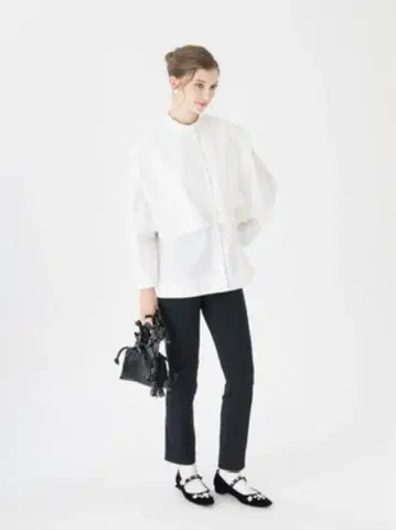 tsuru by mariko oikawa 화이트 스캘럽 엣지 블라우스