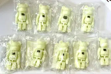 베어브릭 [ BE@RBRICK ] 시리즈 44 베이직 컴프 9체 세트