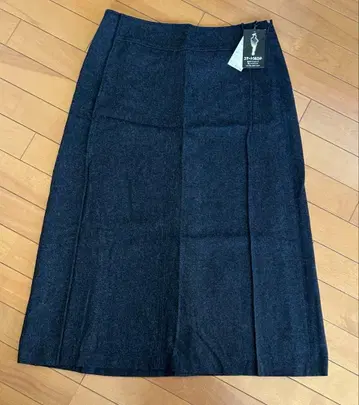 울 혼방 다크 그레이 플레어 스커트 W80 스마트 실루엣