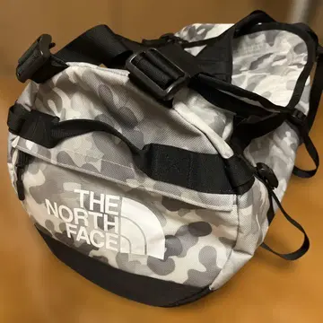 THE NORTH FACE 카모플라쥬 더플백 S 사이즈 50l