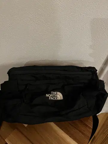 THE NORTH FACE 바디백 블랙