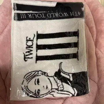 TWICE 4TH WORLD TOUR III 타월