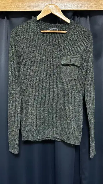 ZARA 다크 그레이 리브 스웨터