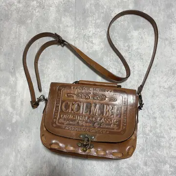 CECIL McBEE 가죽 엠보 숄더백 90s 00s Y2K 헤이세이