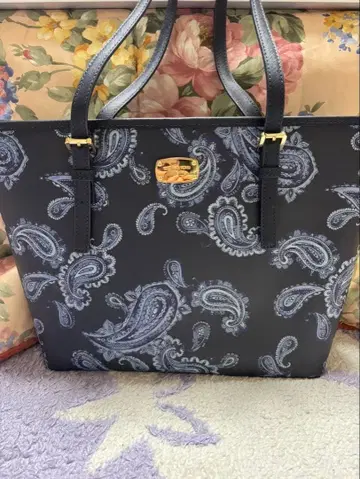 미사용 MICHAEL KORS 페이즐리 무늬 토트백 네이비
