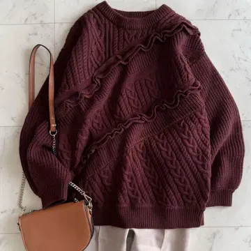 새상품급 그레이스 콘티넨탈 케이블 프릴 울 혼방 니트 볼드