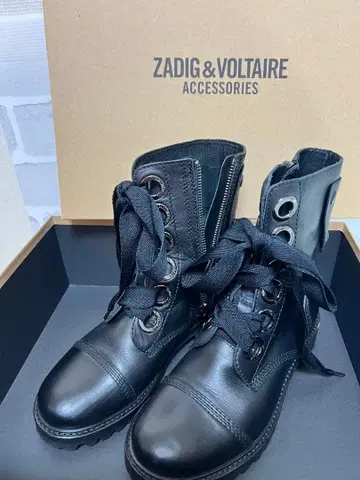 ZADIG & VOLTAIRE 블랙 부츠 Size 25cm