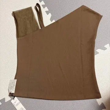 RESEXXY 브라운 슬리브리스 상의 F 사이즈