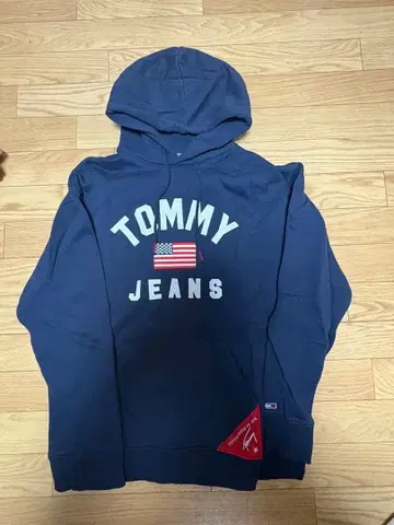 TOMMY JEANS 네이비 후드티