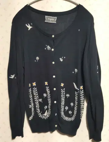 haupia 네이비 핸드 자수 긴팔 가디건