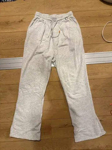 그레이 플레어 스웨트 팬츠