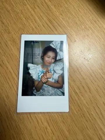 CUTIE STREET 큐스트 이타쿠라 카나 K아레나 의상 폴라로이드