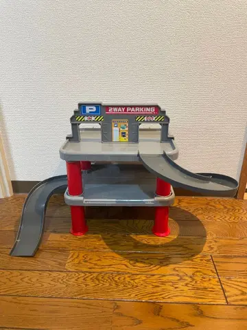 처음 만나는 토미카 주차장