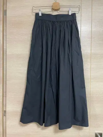 COS 코스 블랙 플레어 롱 스커트