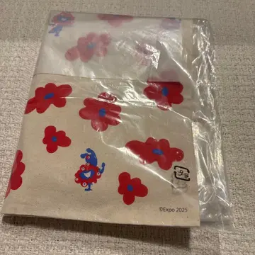 어반 리서치 미야쿠미야쿠 토트백