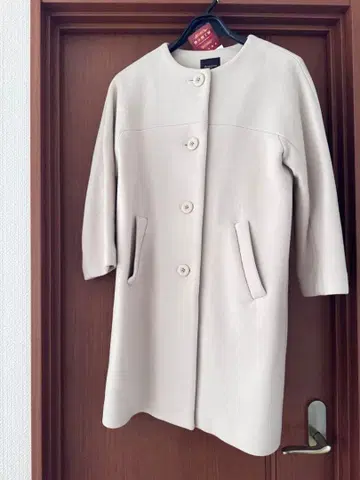 BEAMS Demi-Luxe 베이지 코트